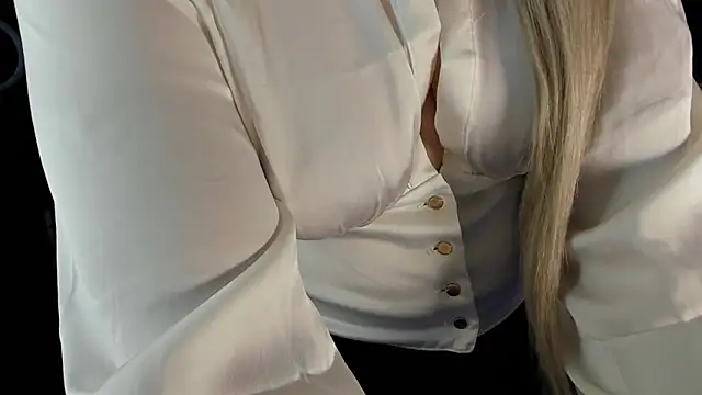 Snapshot of Hazbin_Hotel chatting on February 24, 2025, 12:37 pm Hazbin Hotel online show from February 24, 2025, 12:37 pm