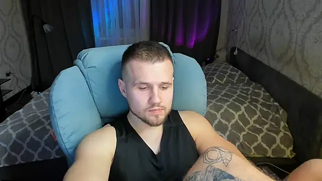 Snapshot of Vladik_b chatting on February 27, 2025, 8:31 pm Vladik b online show from February 27, 2025, 8:31 pm