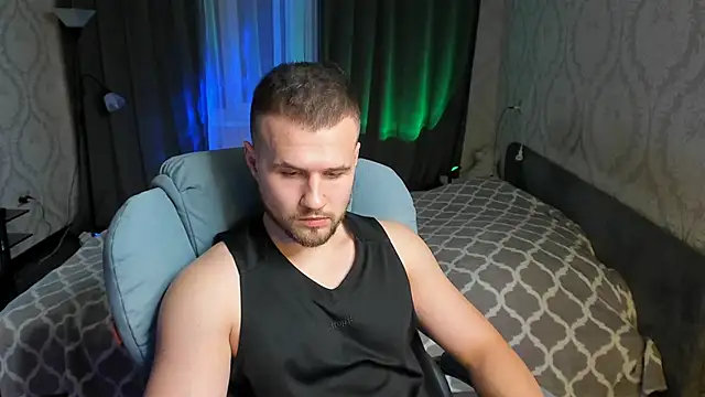 Snapshot of Vladik_b chatting on March 2, 2025, 8:07 pm Vladik b online show from March 2, 2025, 8:07 pm