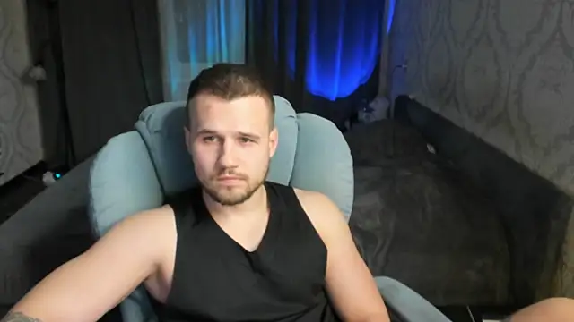 Snapshot of Vladik_b chatting on March 20, 2025, 8:51 pm Vladik b online show from March 20, 2025, 8:51 pm