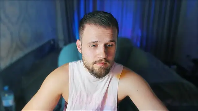 Snapshot of Vladik_b chatting on February 7, 2026, 6:00 pm Vladik b online show from February 7, 2026, 6:00 pm