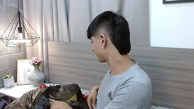 Estiv18  online show from February 17, 2025, 12:21 am