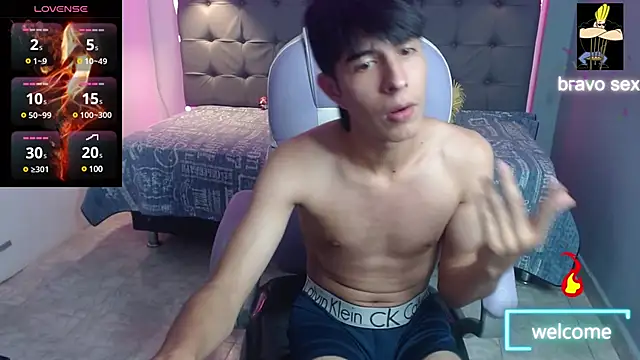 Estiv18  online show from March 1, 2025, 3:43 am