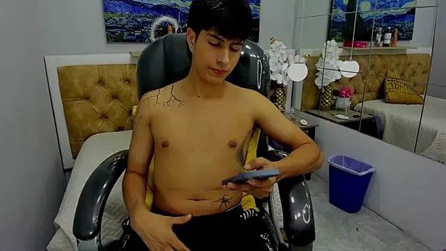 Estiv18  online show from September 13, 2025, 1:05 am