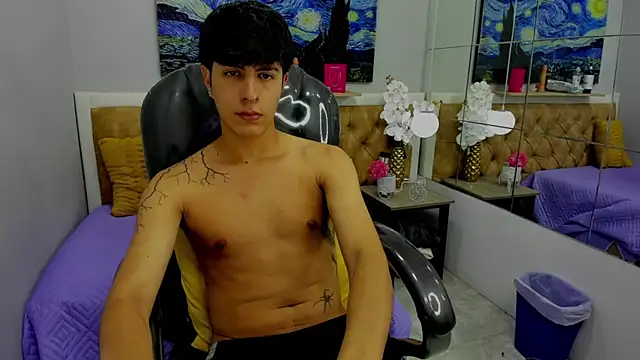 Estiv18  online show from September 20, 2025, 1:17 am