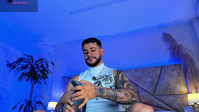 DickGriffith  online show from October 9, 2025, 12:58 pm