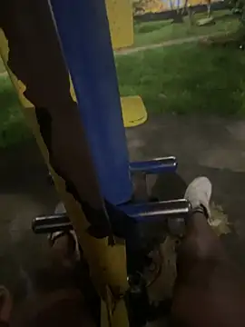 briyi1 online show from March 6, 2026, 6:10 am