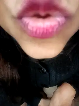 Mannat-222 online show from December 14, 2025, 3:01 am