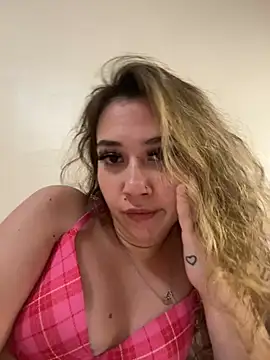 angelicasn0w online show from February 11, 2025, 7:23 am