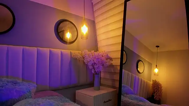 Snapshot of alice_lodge chatting on November 6, 2025, 3:18 am alice lodge online show from November 6, 2025, 3:18 am