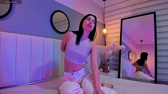 Snapshot of alice_lodge chatting on November 19, 2025, 3:17 am alice lodge online show from November 19, 2025, 3:17 am