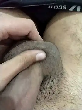 Snapshot of dreamboy3345 chatting on January 17, 2026, 12:32 pm dreamboy3345 online show from January 17, 2026, 12:32 pm