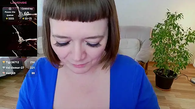 Snapshot of LizaMilfa chatting on February 27, 2025, 10:04 am LizaMilfa online show from February 27, 2025, 10:04 am