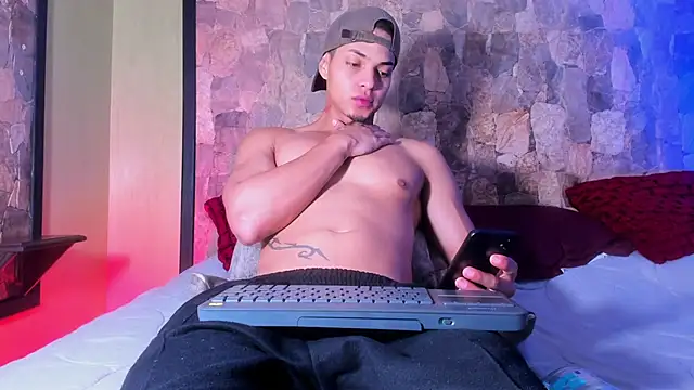 Snapshot of RyanGreys chatting on February 20, 2025, 11:53 am RyanGreys online show from February 20, 2025, 11:53 am