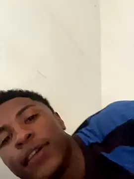 Snapshot of Bichorro chatting on September 30, 2025, 4:56 pm Bichorro online show from September 30, 2025, 4:56 pm