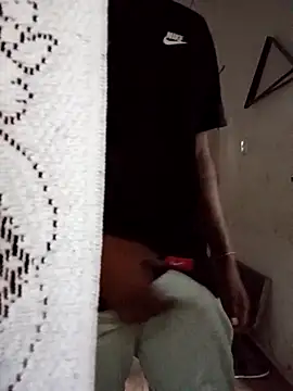 Snapshot of Bichorro chatting on February 4, 2026, 11:38 am Bichorro online show from February 4, 2026, 11:38 am