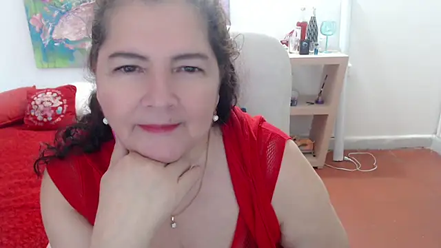 leonela 69 online show from February 3, 2026, 6:40 am