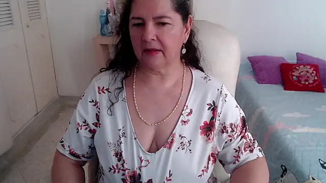 leonela 69 online show from March 31, 2026, 1:00 pm