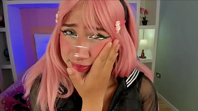 miss   megan online show from December 19, 2025, 2:07 am