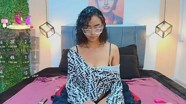 Snapshot of Alice_simmons chatting on December 16, 2025, 2:22 pm Alice simmons online show from December 16, 2025, 2:22 pm