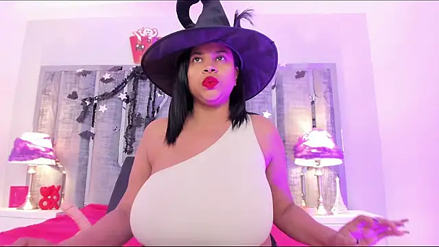 Ciara Benet online show from October 18, 2025, 12:17 pm