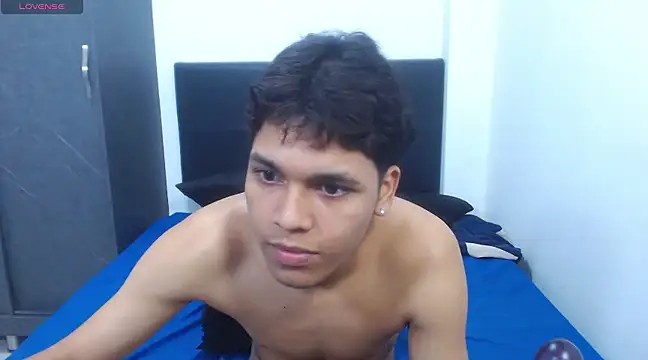 Snapshot of David_Gil19 chatting on February 14, 2025, 6:45 am David Gil19 online show from February 14, 2025, 6:45 am