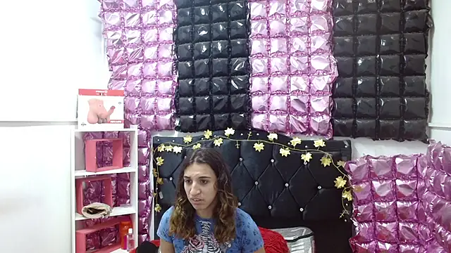 poisondost hot online show from September 25, 2025, 12:09 pm