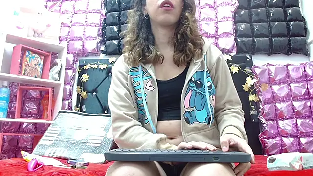 poisondost hot online show from September 26, 2025, 12:53 pm