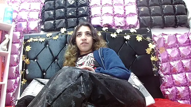 poisondost hot online show from October 4, 2025, 11:52 am