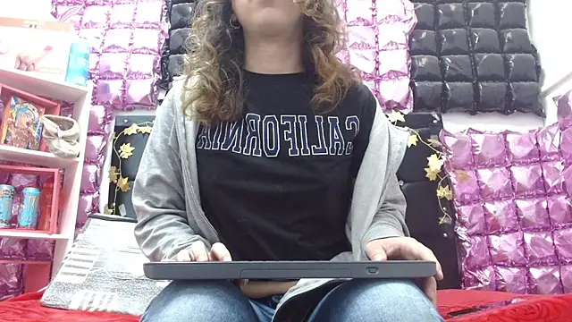 poisondost hot online show from October 10, 2025, 12:15 pm