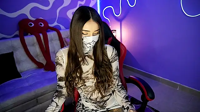 verosmit1 online show from November 12, 2025, 12:00 am