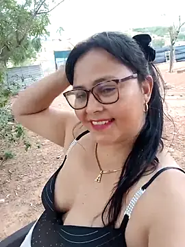 promiscuous-indecent-momm online show from February 18, 2025, 10:25 pm