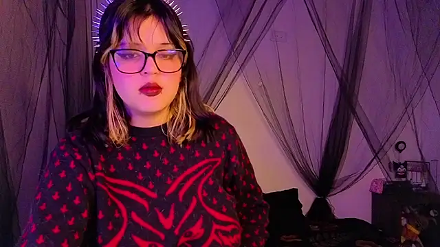 Snapshot of scarleth_shadow chatting on October 27, 2025, 12:04 am scarleth shadow online show from October 27, 2025, 12:04 am