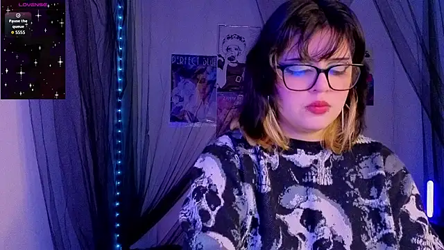 Snapshot of scarleth_shadow chatting on November 26, 2025, 12:11 am scarleth shadow online show from November 26, 2025, 12:11 am