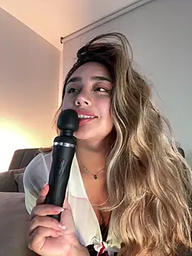 Snapshot of Hornyholly__ chatting on November 28, 2025, 11:51 pm Hornyholly online show from November 28, 2025, 11:51 pm