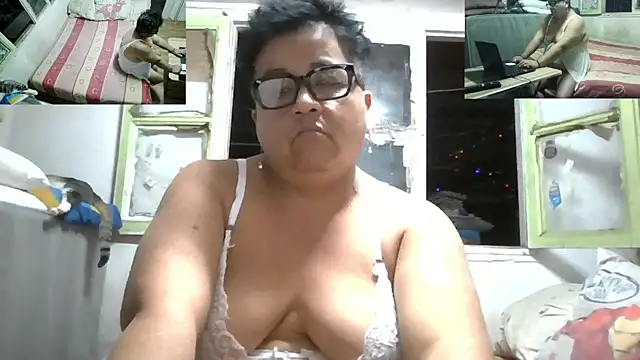 Snapshot of erinadarling79 chatting on February 13, 2026, 12:17 am erinadarling79 online show from February 13, 2026, 12:17 am