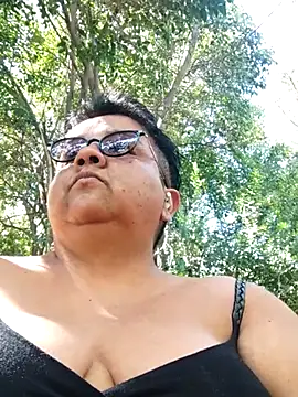 Snapshot of erinadarling79 chatting on February 13, 2026, 3:08 pm erinadarling79 online show from February 13, 2026, 3:08 pm