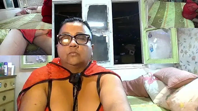 Snapshot of erinadarling79 chatting on February 21, 2026, 12:55 am erinadarling79 online show from February 21, 2026, 12:55 am