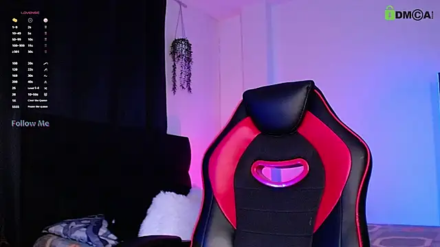 isaac-saenz online show from October 26, 2025, 10:15 pm