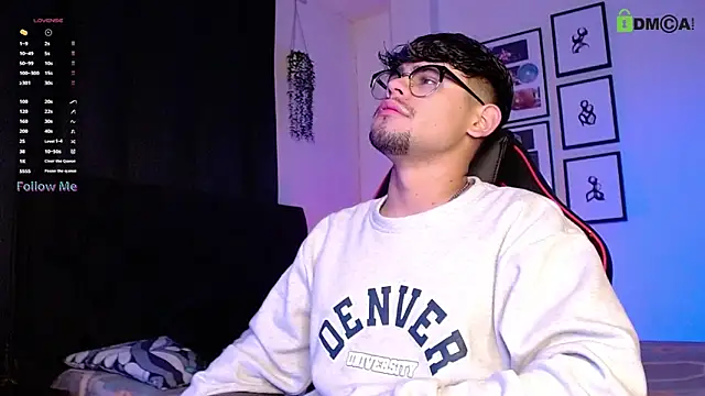 isaac-saenz online show from November 21, 2025, 9:46 pm