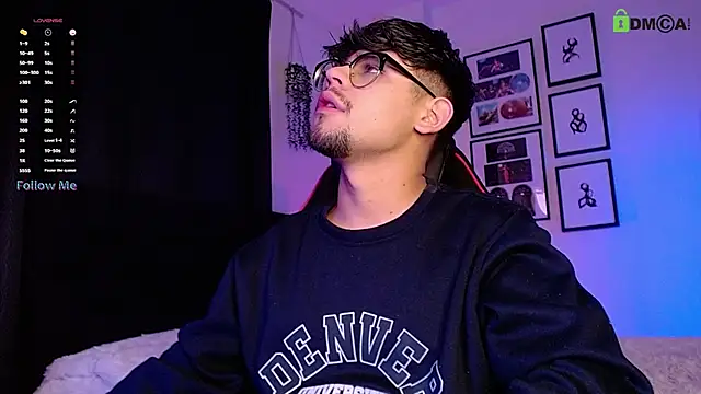 isaac-saenz online show from November 26, 2025, 11:39 pm