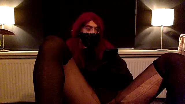 Snapshot of Bleueyez007 chatting on October 31, 2025, 3:29 am Bleueyez007 online show from October 31, 2025, 3:29 am