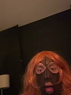 Snapshot of Bleueyez007 chatting on February 26, 2026, 1:04 am Bleueyez007 online show from February 26, 2026, 1:04 am