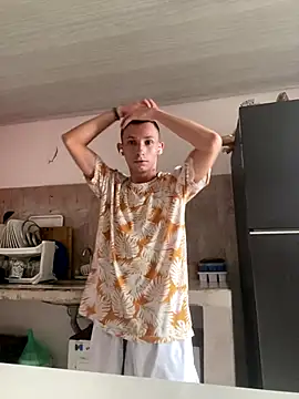 Isak Millan online show from November 22, 2025, 2:16 pm