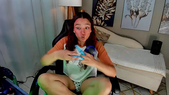 charlotte bluee online show from July 8, 2026, 10:58 pm