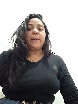 Naylasantos online show from October 10, 2025, 8:35 am