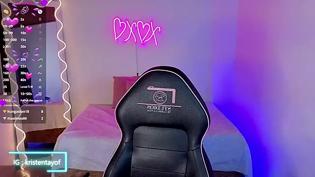 Snapshot of kristen_tay chatting on October 17, 2025, 3:20 am kristen tay online show from October 17, 2025, 3:20 am