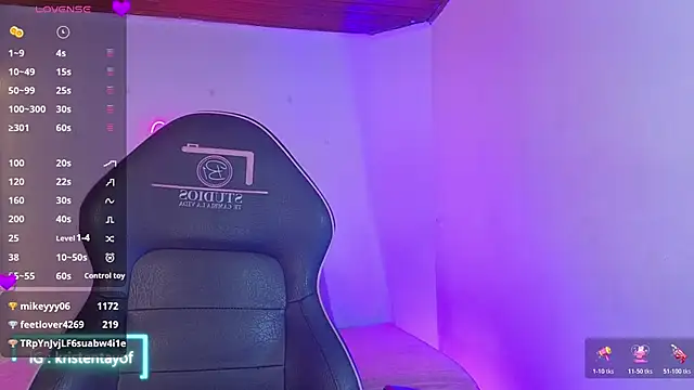 Snapshot of kristen_tay chatting on October 25, 2025, 3:07 pm kristen tay online show from October 25, 2025, 3:07 pm