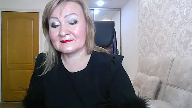 Victoria secrets  online show from October 13, 2025, 2:17 pm