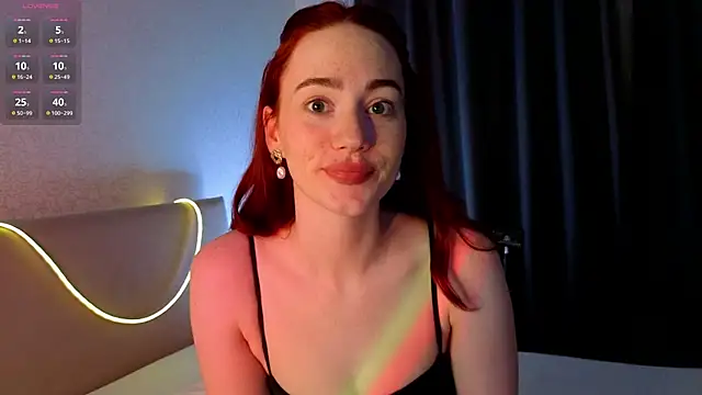 Snapshot of StacyWatts chatting on June 30, 2026, 8:43 pm StacyWatts online show from June 30, 2026, 8:43 pm
